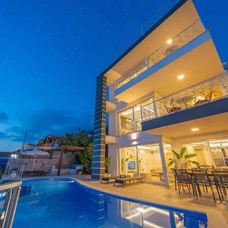 Luxury 5 Bedroom In Great Sea Views Villa